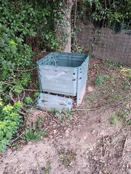 donne bac à compost avec couvercle