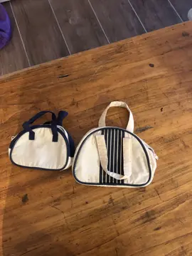 deux pochettes