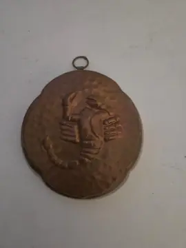 déco en cuivre scorpion
