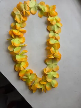 collier en fleurs