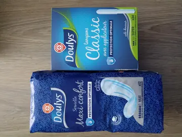 Serviettes et tampons