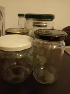 dizaine de pots de confiture