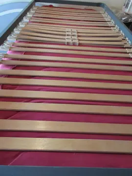 2sommiers 90 et 2matelas 90