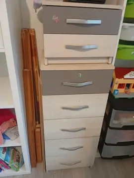 meuble de rangement et table de nuit