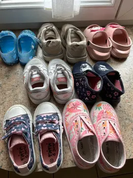 chaussures pour filles 22 / 23 / 24