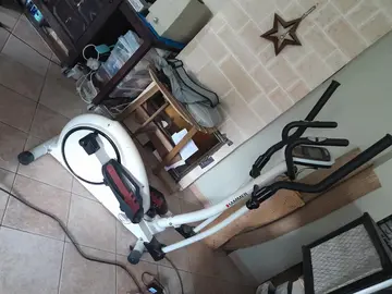 vélo elliptique d'appartement