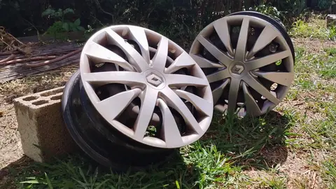 4 jantes Mégane ou Scénic 3
