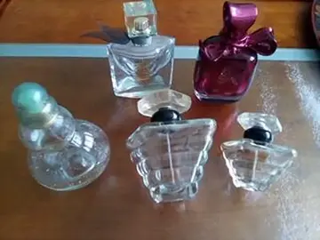 Flacons eau de toilette pour collection
