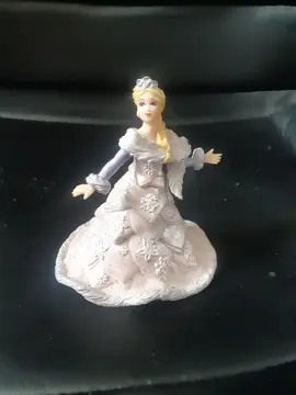 figurine