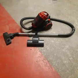 Aspirateur traineau sans sac