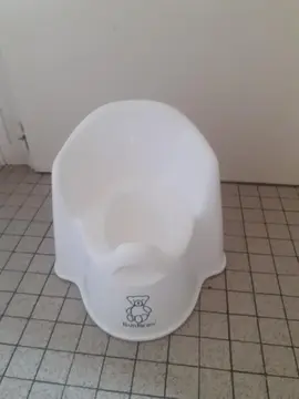 pot pipi blanc