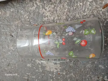carafe en verre neuve
