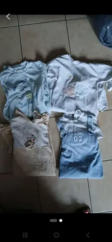 4 pyjamas velours 1 pièce