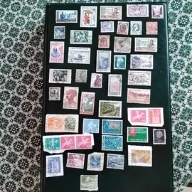 donne timbres collection étrangers 1lot par envoie n12