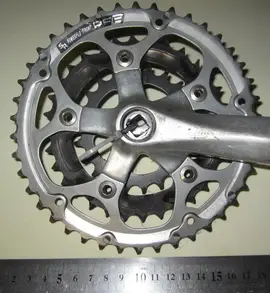 Pédalier triple plateau stronglight