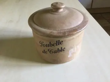 poubelle de table