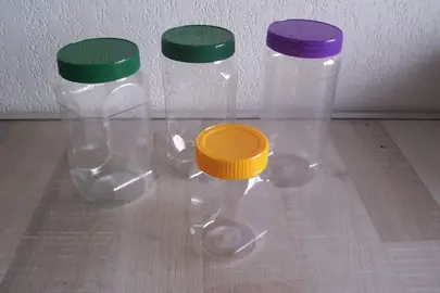 Pots en plastique