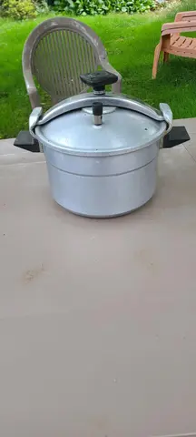 cocotte minute SEB 10litres en alu