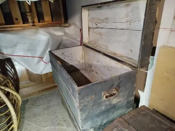3 malles en bois massif
