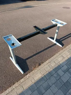 pied pour bureau