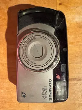 Appareil photo argentique Olympus NEWPIC Zoom 90
