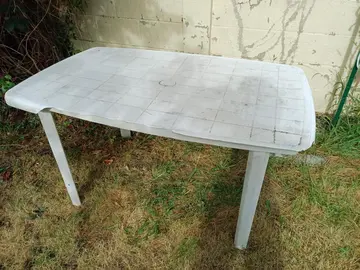 Table de jardin