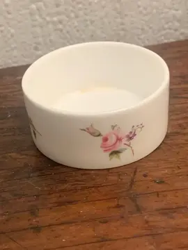 tout petit récipient porcelaine Made in england