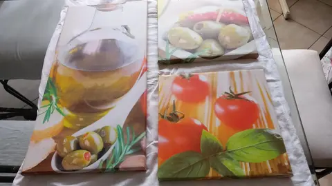 3 toiles sur cadre bois thème de l'olive