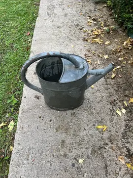 arrosoir en métal pour deco