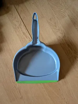 Pelle ménage