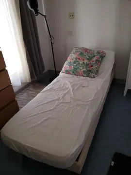 lit 70 cm avec matelas neuf