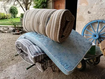 matelas, sommiers