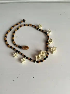 Collier en os