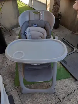 table à manger pour enfant