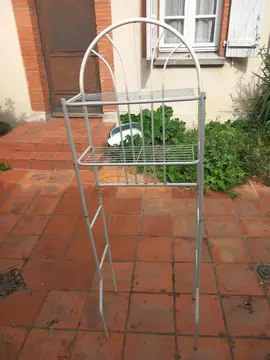 Etagère sanitaire