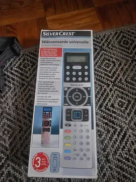 télécommande universelle Silvercrest