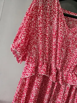Robe légère longueur genoux taille 46