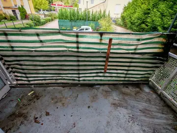 brise-vue bon état cause de déménagement