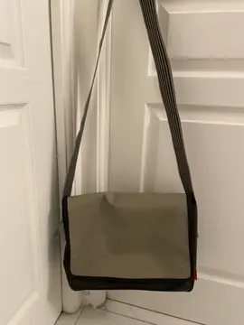 sac bandoulière gris