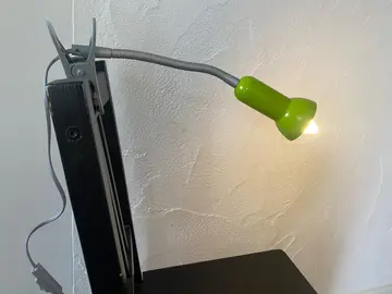 lampe pince verte