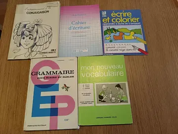 Cahiers écriture et conjugaison, livre grammaire et vocabulaire