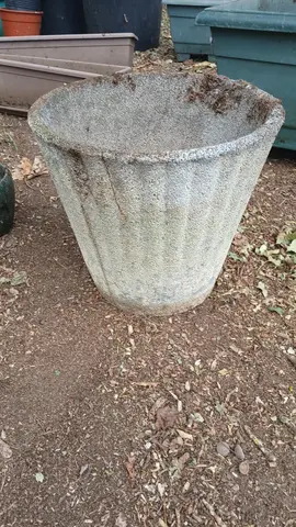 pots