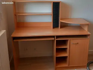 BUREAU D'ORDINATEUR