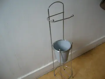Rangement pour toilettes