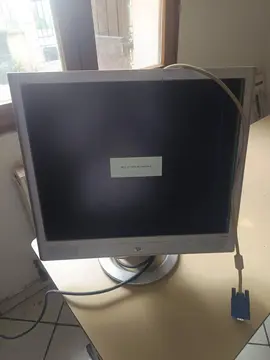 Écran d'ordinateur connexion vga