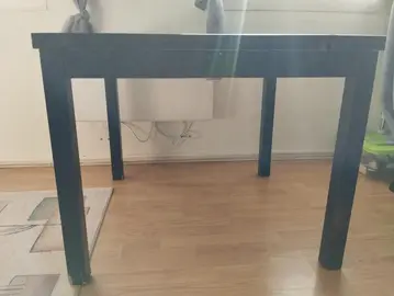 table Ikéa noir