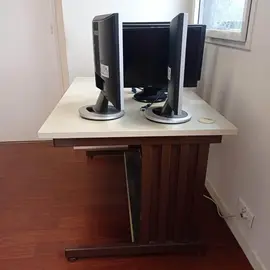 table bureau robuste