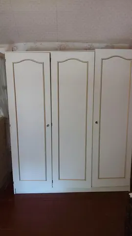 Armoire 3 portes