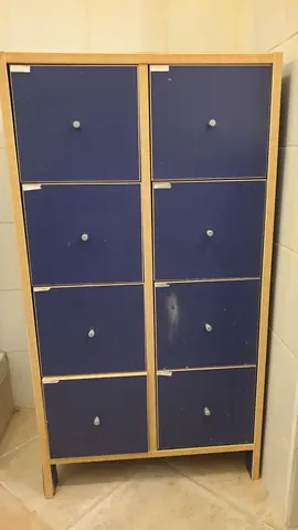 meubles ikea avec de nombreux tiroirs
