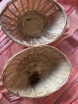 Deux petites corbeille